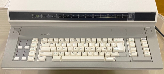 Brother "EM-701 fx" from the keyboard... Brother "EM-701 fx" from the keyboard...