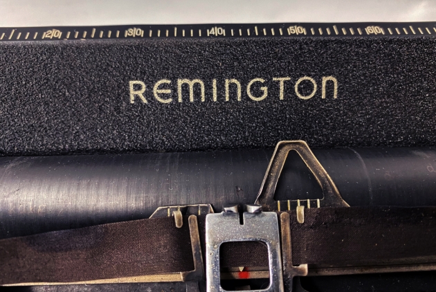 Remington "Envoy" from the maker logo on the top... Remington "Envoy" from the maker logo on the top...