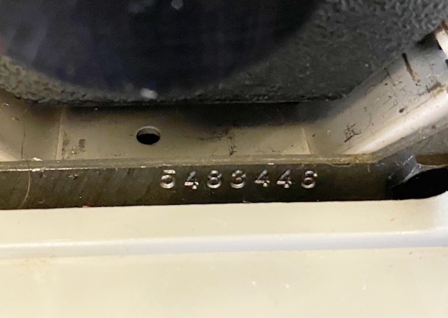 Olivetti "Lettera 31" serial number location... Olivetti "Lettera 31" serial number location...