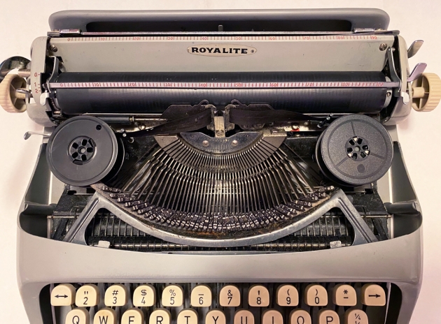 Royal "Royalite" from under the hood... Royal "Royalite" from under the hood...