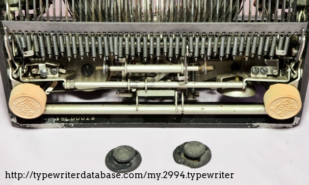 When rear feet are too thin typing becomes impossible. When rear feet are too thin typing becomes impossible.